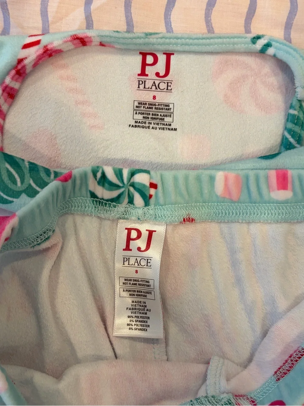 The Children’s Place Mint Candy-Print Pajama Set 🍭🍬🎄